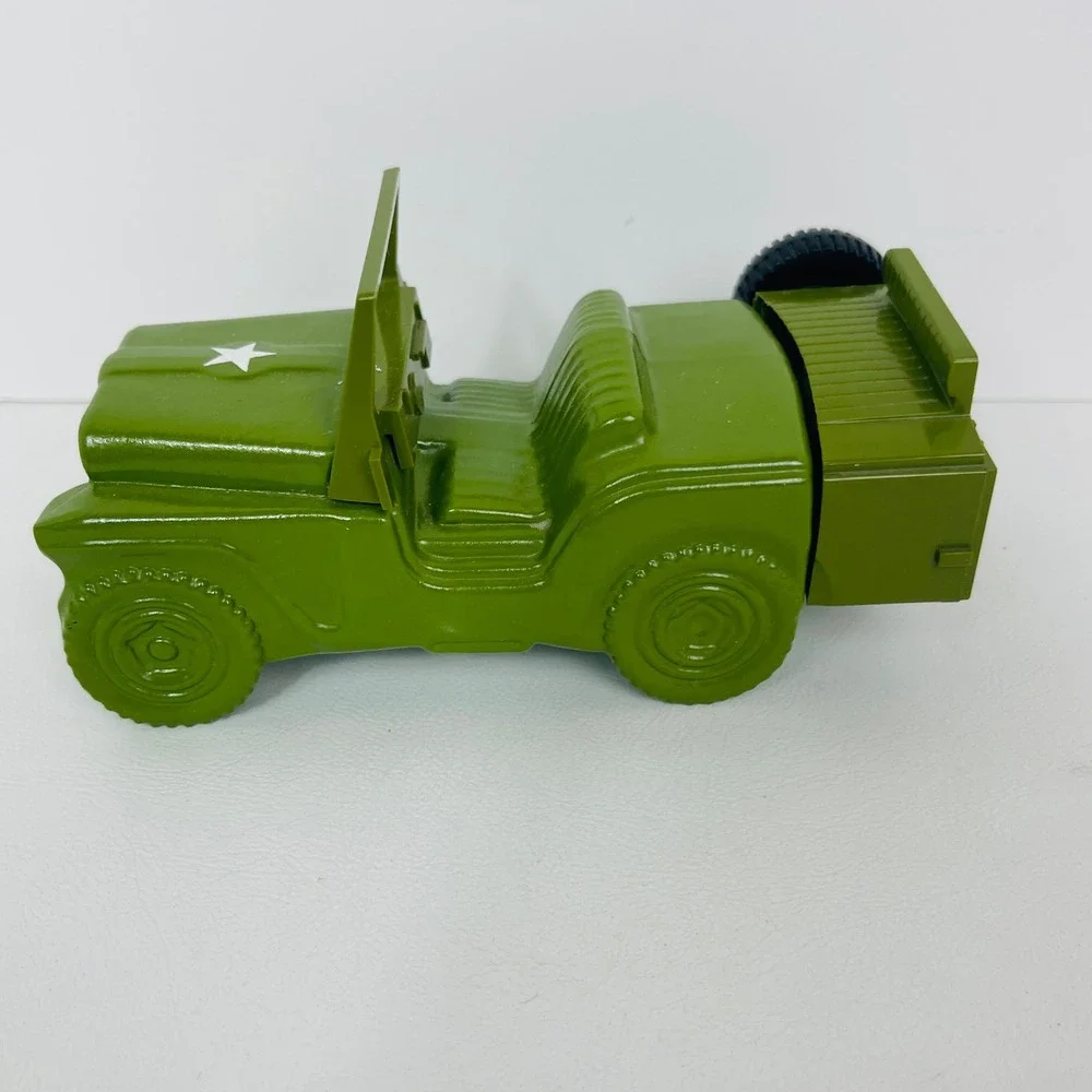 Avon Army Jeep Decanter Wild Country After Shave Green Military Star Vintage